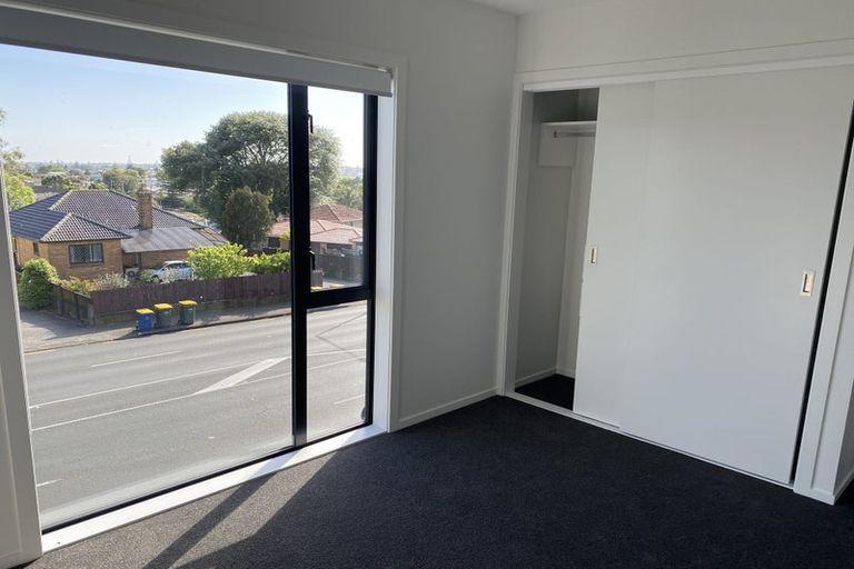 Photo of property in 4/1 Fruitvale Road, New Lynn, Auckland, 0600