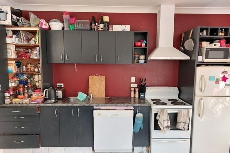 Photo of property in 3/133 Kelburn Parade, Kelburn, Wellington, 6012