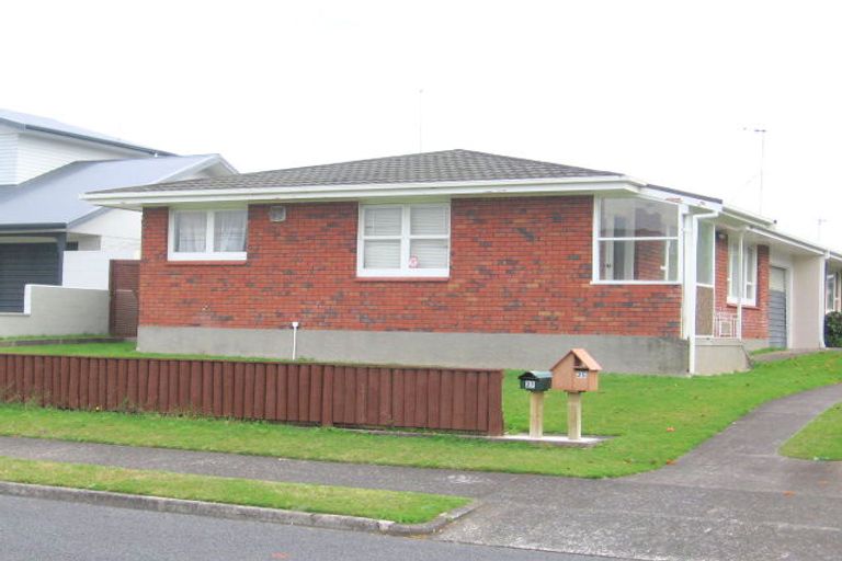 Photo of property in 25 Whitaker Street, Otumoetai, Tauranga, 3110