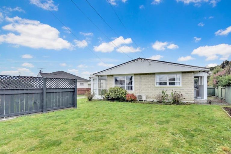 Photo of property in 1/11 Arapiki Road, Stoke, Nelson, 7011