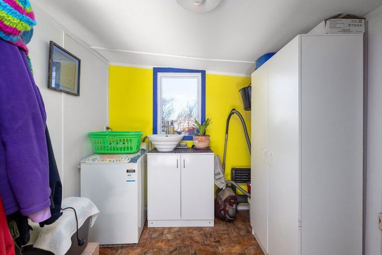 Photo of property in 37 Hillview Road, Birdlings Flat, Little River, 7591