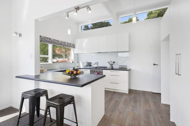 Photo of property in 6 Saint Annes Square, Tawa, Wellington, 5028