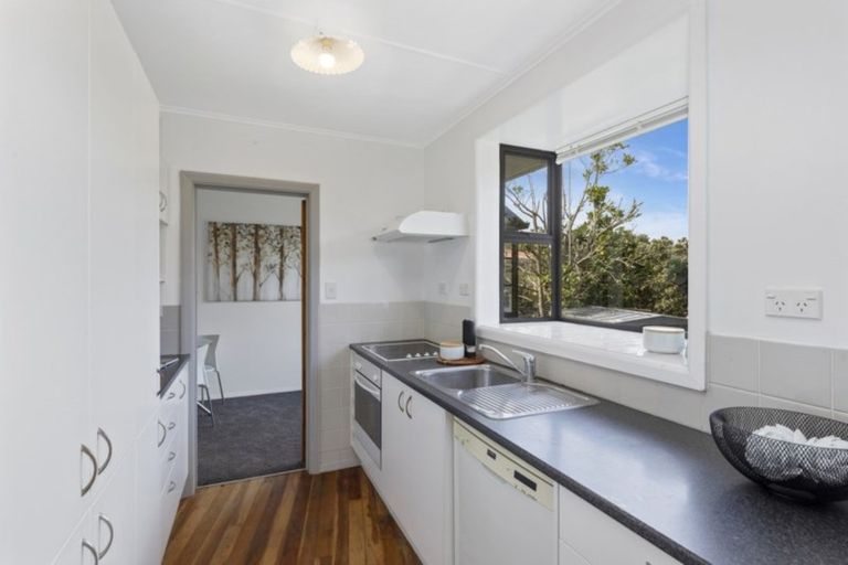 Photo of property in 3 Gribble Grove, Stokes Valley, Lower Hutt, 5019