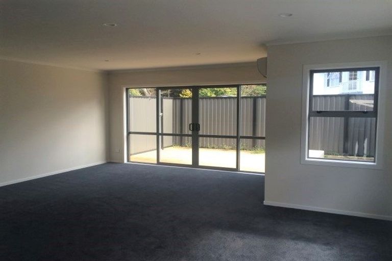 Photo of property in 2/42 Charlemont Street, Whitiora, Hamilton, 3200
