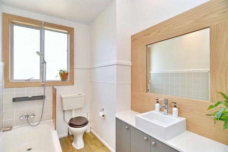 Photo of property in 12 Silvester Street, Woolston, Christchurch, 8023