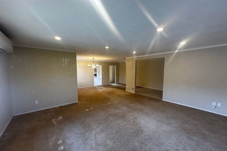 Photo of property in 14 Shankill Place, East Tamaki, Auckland, 2013