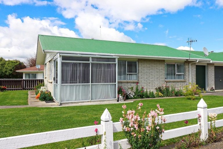 Photo of property in 34a Miller Street, Dannevirke, 4930