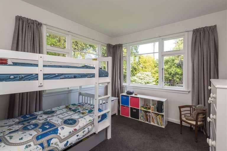 Photo of property in 98 Hamilton Avenue, Ilam, Christchurch, 8041