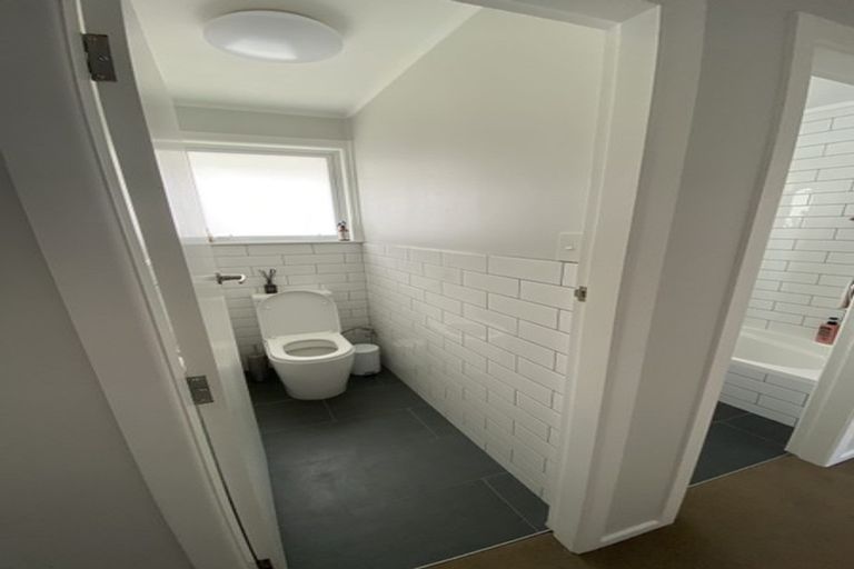 Photo of property in 68 Mark Avenue, Paparangi, Wellington, 6037