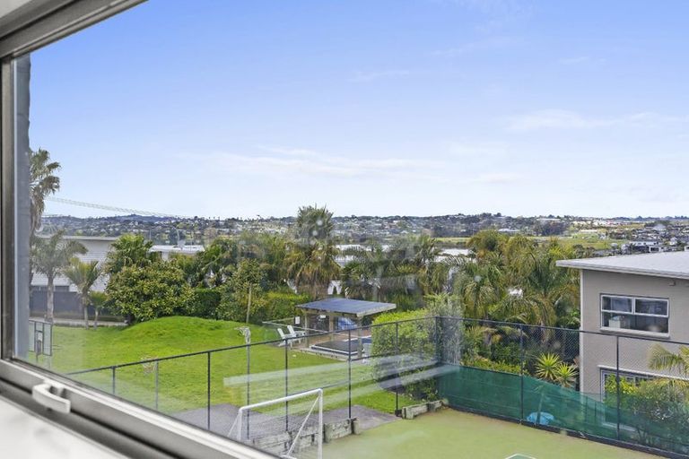 Photo of property in 126 Maire Road, Orewa, 0931