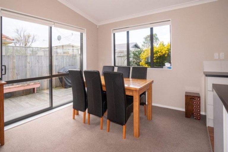 Photo of property in 76 Keeling Street, West End, Palmerston North, 4412