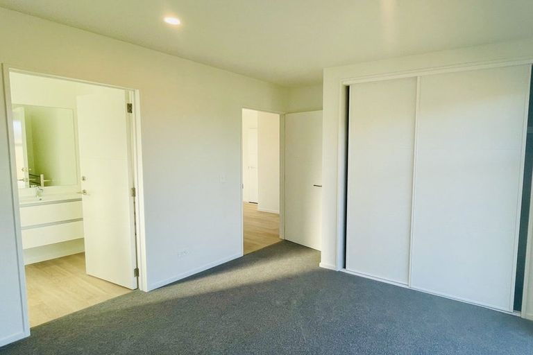 Photo of property in 4 Riroriro Lane, Halswell, Christchurch, 8025