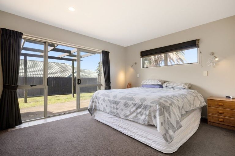 Photo of property in 8 Wouldbank Way, Welcome Bay, Tauranga, 3112