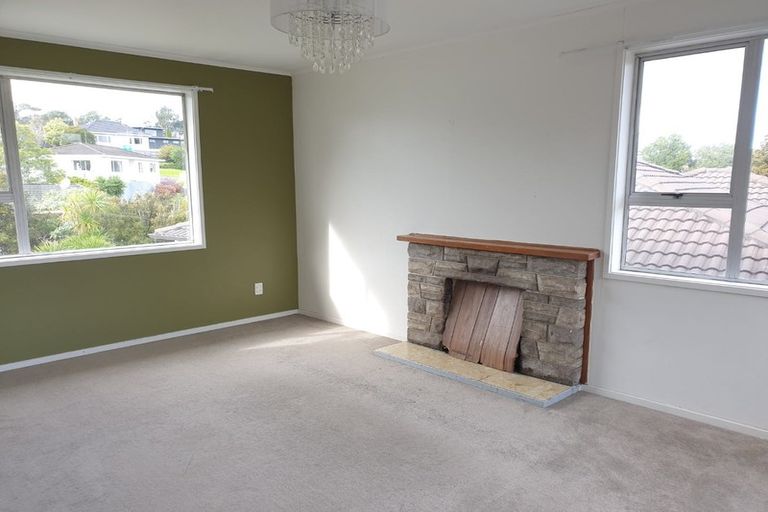 Photo of property in 12a Manuka Road, Glenfield, Auckland, 0629