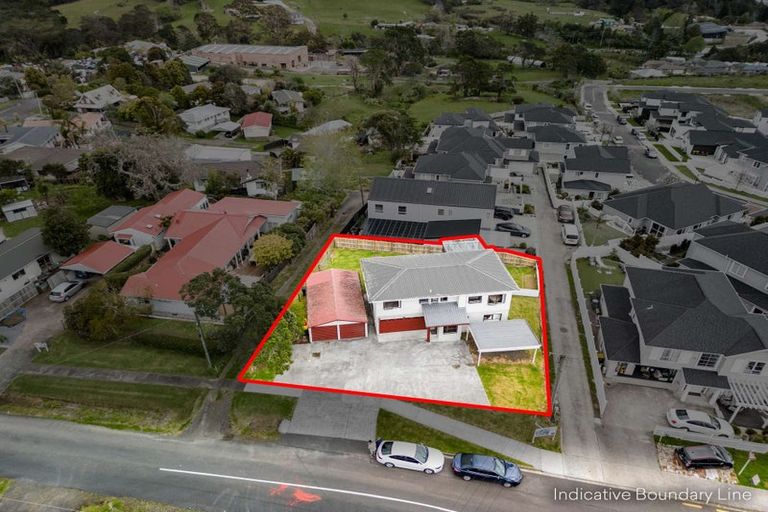 Photo of property in 3 Wallace Road, Ranui, Auckland, 0612