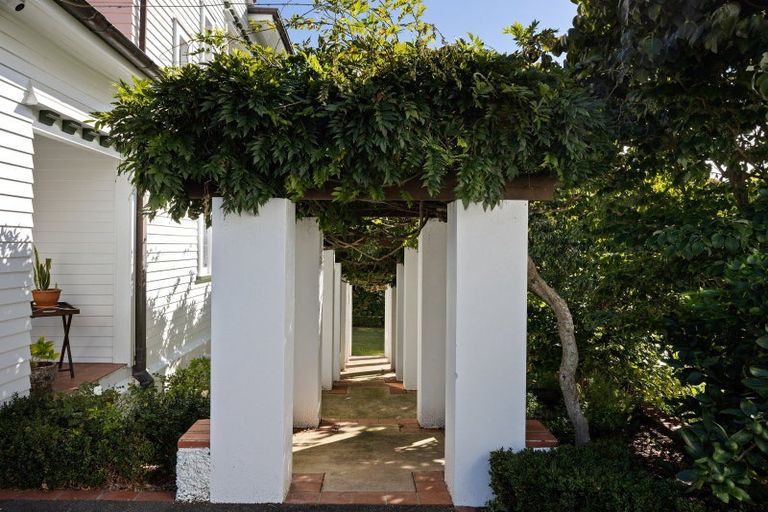 Photo of property in 301 River Road, Claudelands, Hamilton, 3214