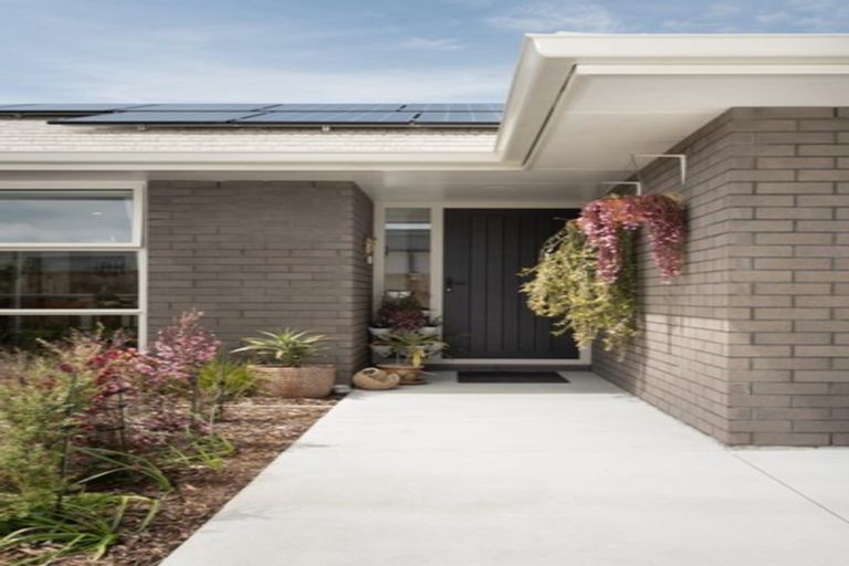 Photo of property in 79 Dunkeld Drive, Papamoa, 3118