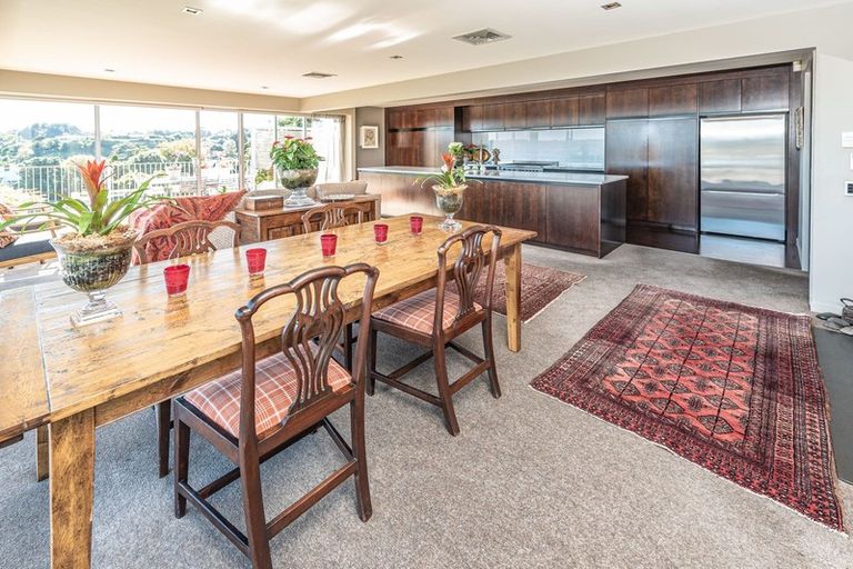 Photo of property in 26 Hipango Terrace, Durie Hill, Whanganui, 4500