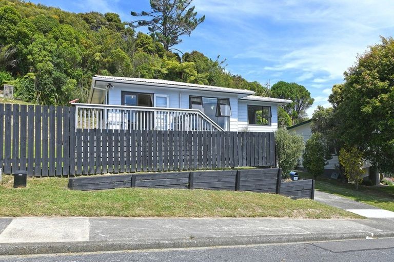 Photo of property in 36 Kingsley Street, Stokes Valley, Lower Hutt, 5019