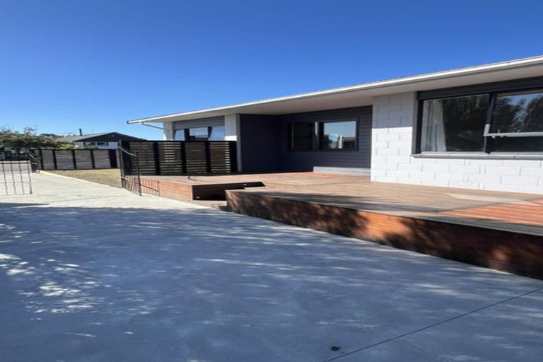 Photo of property in 135 Queenspark Drive, Parklands, Christchurch, 8083