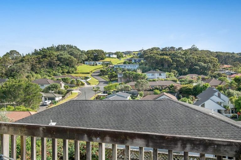 Photo of property in 14b Kestrel Heights, Arkles Bay, Whangaparaoa, 0932