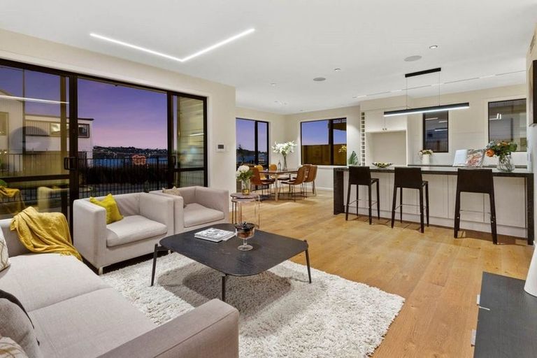 Photo of property in 1 Turbine Way, Hobsonville, Auckland, 0616