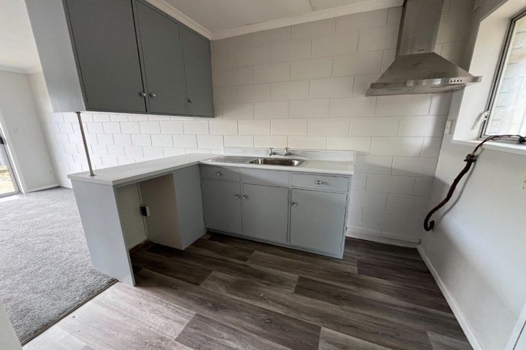 Photo of property in 2/206 Ruahine Street, Roslyn, Palmerston North, 4414