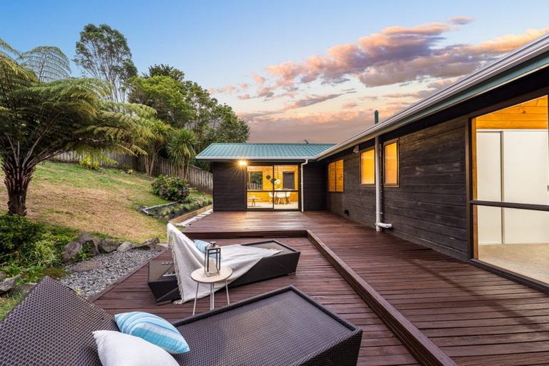 Photo of property in 8 Chardon Place, Henderson, Auckland, 0612