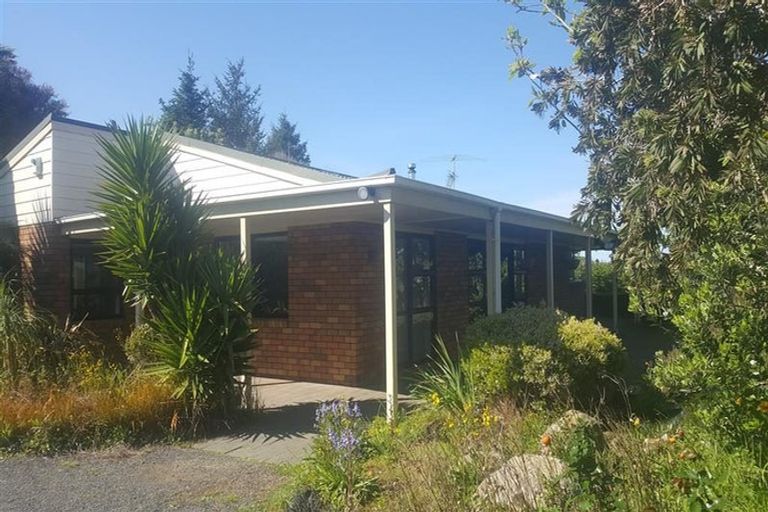 Photo of property in 35 Smith Road, Waiuku, 2682