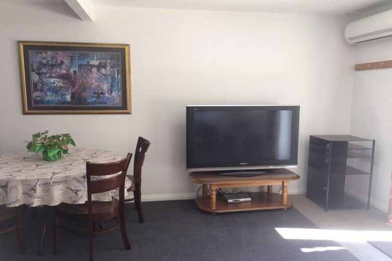 Photo of property in 9 Rimu Lane, Wanaka, 9305