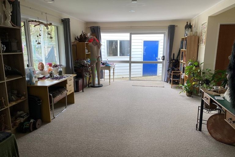 Photo of property in 16 Downing Street, Crofton Downs, Wellington, 6035