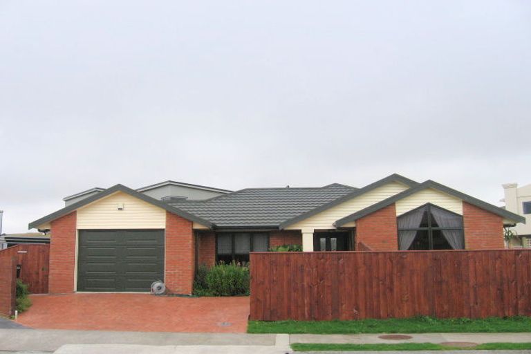 Photo of property in 12 Silver Pine Avenue, Woodridge, Wellington, 6037