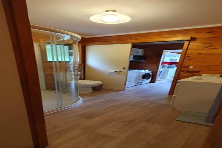 Photo of property in 786 South Head Road, South Head, Helensville, 0874