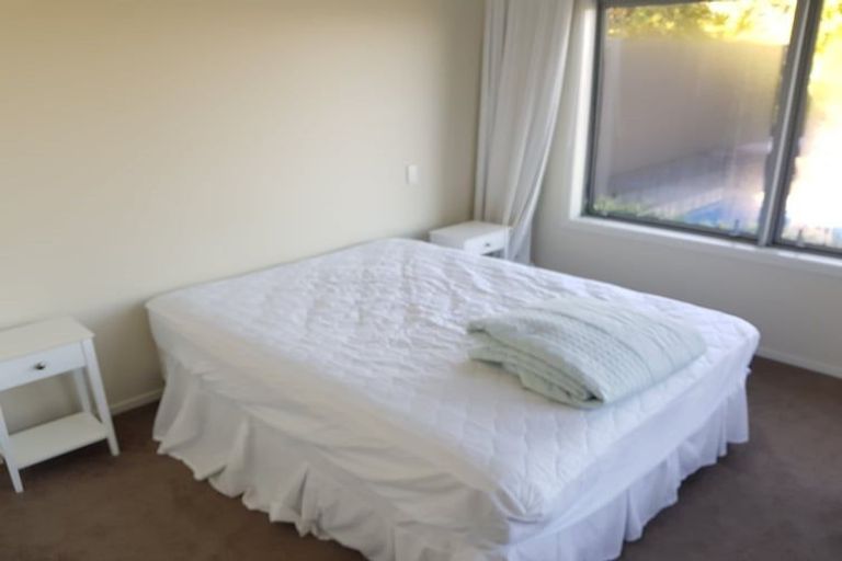 Photo of property in 57d Norwood Road, Bayswater, Auckland, 0622