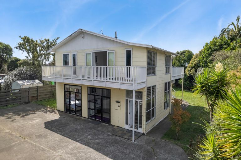 Photo of property in 20 Bexley Place, Pahurehure, Papakura, 2113