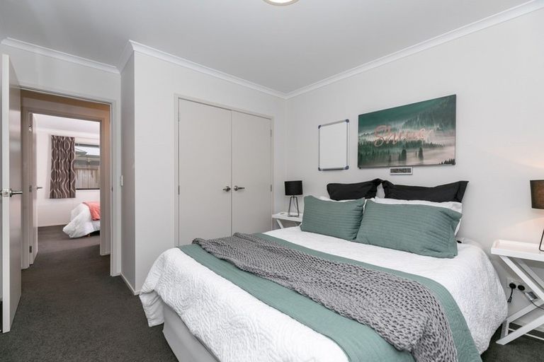 Photo of property in 8 Max Landing, Grandview Heights, Hamilton, 3200