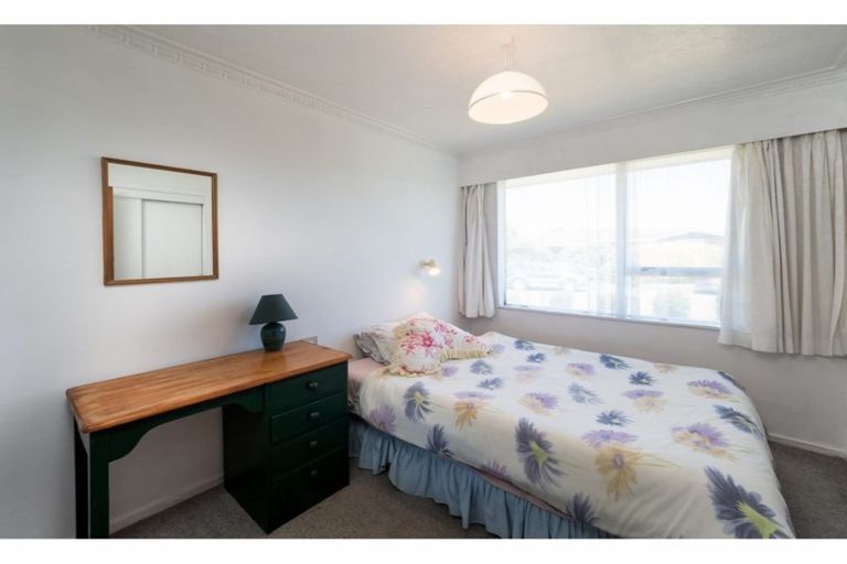 Photo of property in 20 Bidwell Place, Hillmorton, Christchurch, 8025