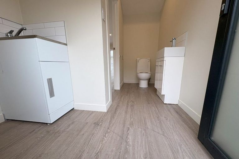 Photo of property in 40b Kervil Avenue, Te Atatu Peninsula, Auckland, 0610