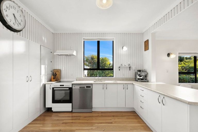 Photo of property in 102 Lord Rutherford Road South, Brightwater, 7022