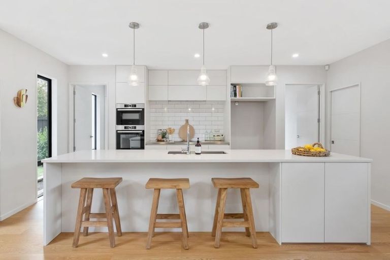 Photo of property in 15b Garden Road, Merivale, Christchurch, 8014