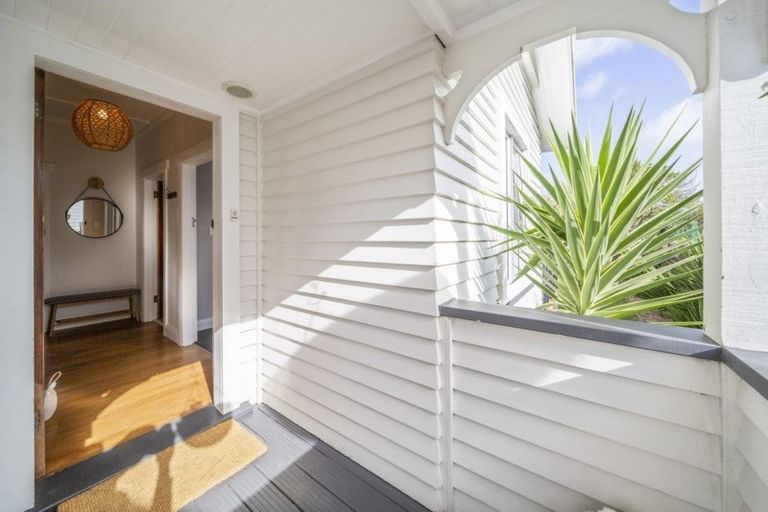 Photo of property in 178 Carrington Street, Lower Vogeltown, New Plymouth, 4310