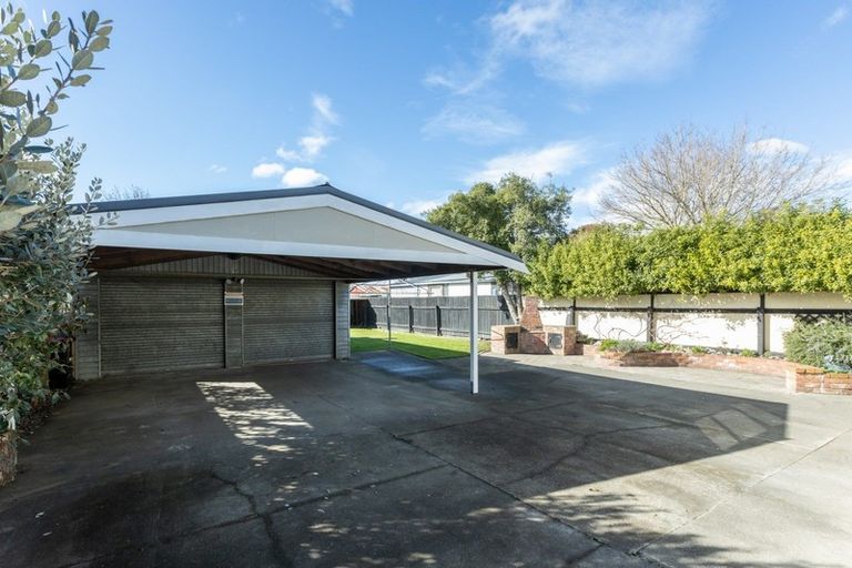 Photo of property in 208 Mayfair Avenue, Mayfair, Hastings, 4122