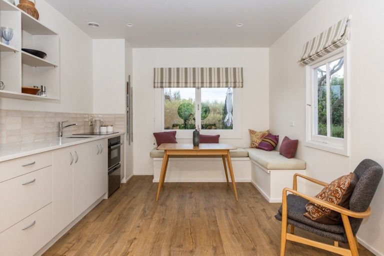 Photo of property in 340 Lawn Road, Clive, Hastings, 4180