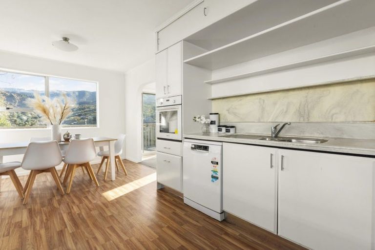 Photo of property in 31 Bell Street, Tawa, Wellington, 5028