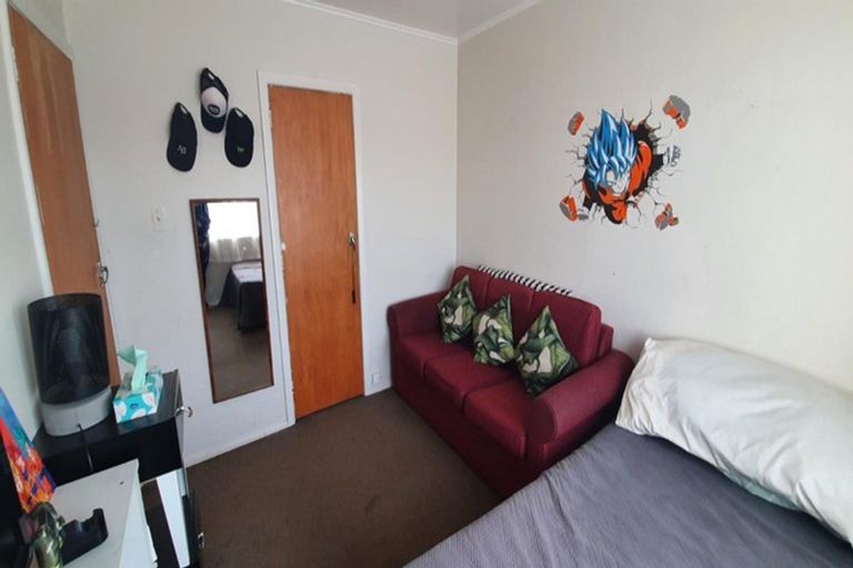 Photo of property in 21 Mcannalley Street, Manurewa East, Auckland, 2102