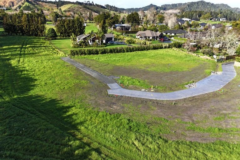 Photo of property in 15 Sands Road, Glenbervie, 0173