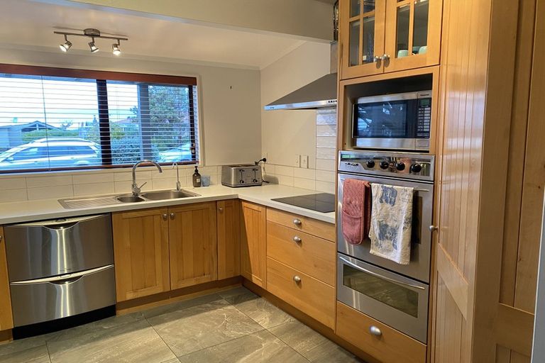 Photo of property in 3 Apollo Street, Otumoetai, Tauranga, 3110