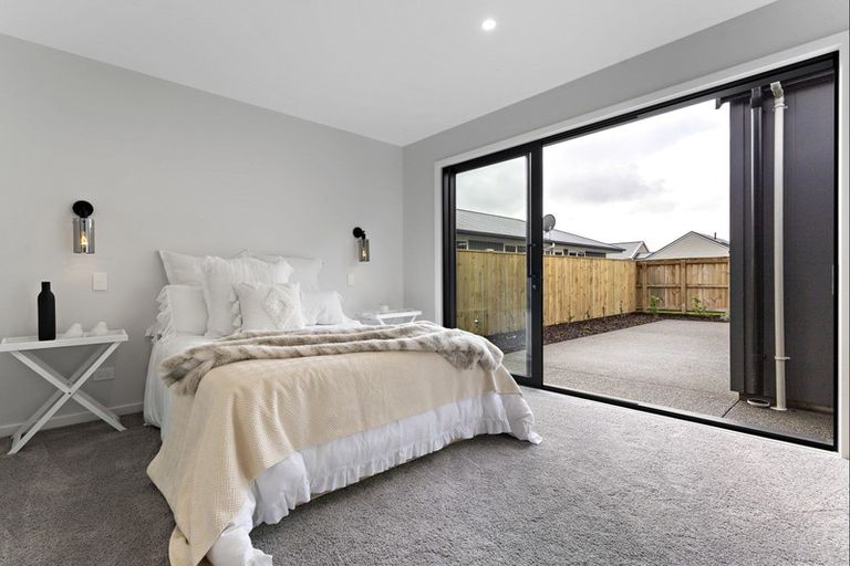 Photo of property in 6 Farley Avenue, Greytown, 5712