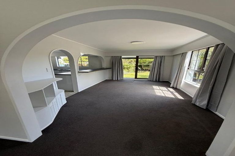 Photo of property in 8a Mallard Grove, Churton Park, Wellington, 6037