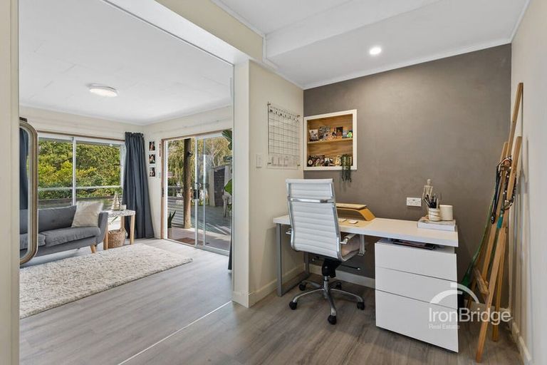 Photo of property in 7 Sea Vista Avenue, Beach Haven, Auckland, 0626